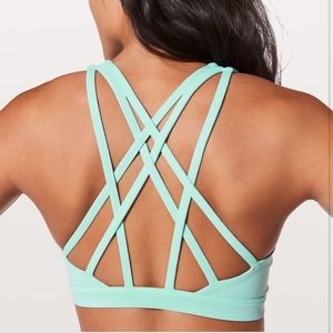 LULULEMON FREE TO BE SERENE BRA SIZE 6 MINT NWT
